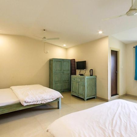 Shikhar Bunglow - A Stunning Valley View Bungalow In Mount Abu Bed and Breakfast Buitenkant foto