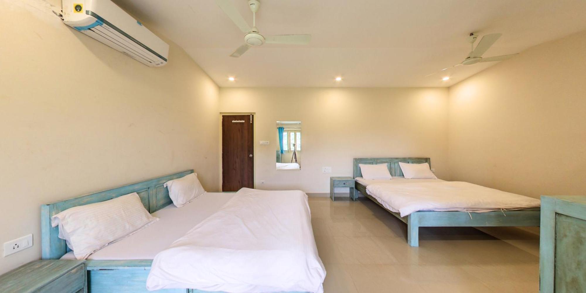 Shikhar Bunglow - A Stunning Valley View Bungalow In Mount Abu Bed and Breakfast Buitenkant foto