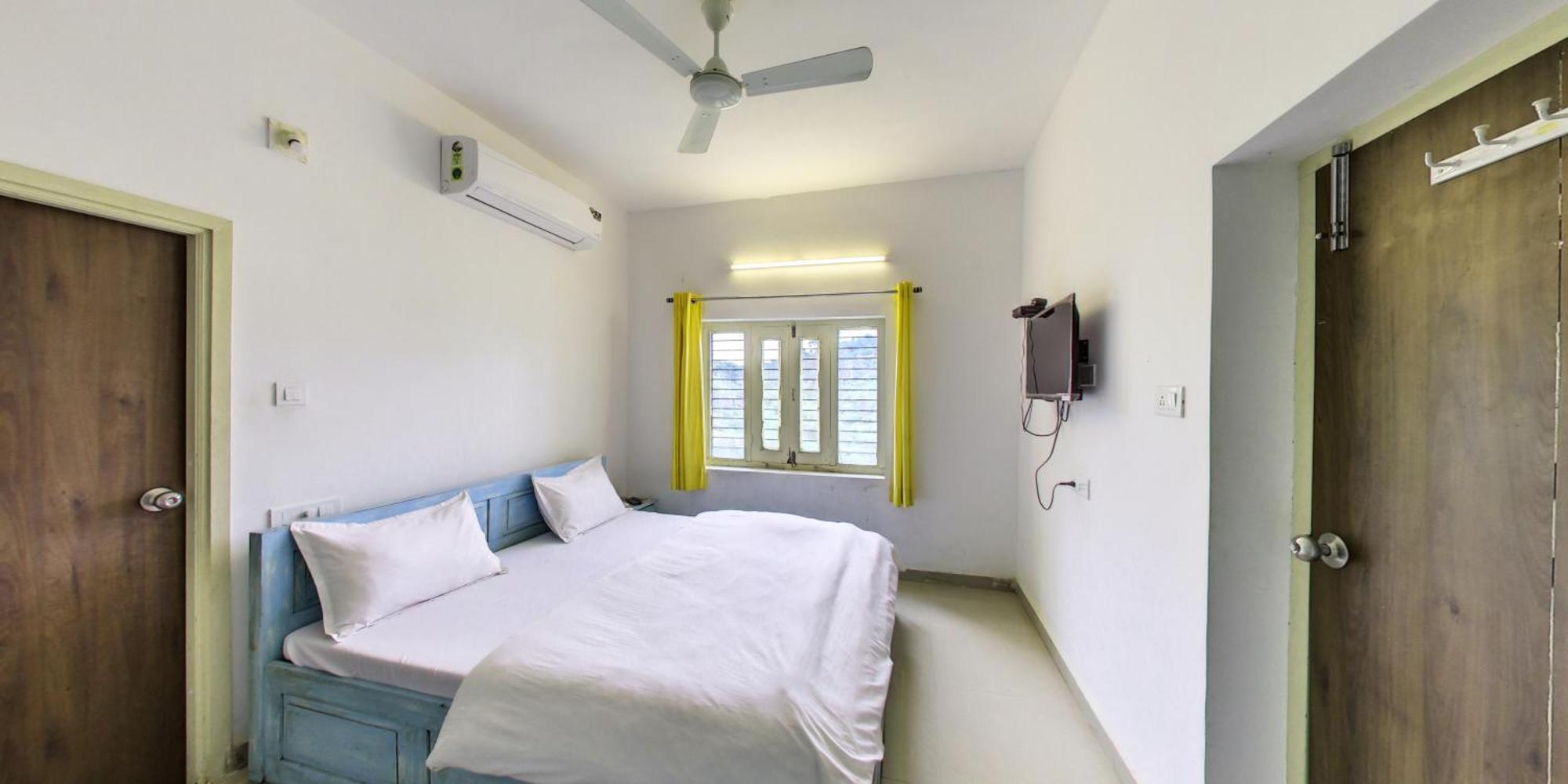 Shikhar Bunglow - A Stunning Valley View Bungalow In Mount Abu Bed and Breakfast Buitenkant foto